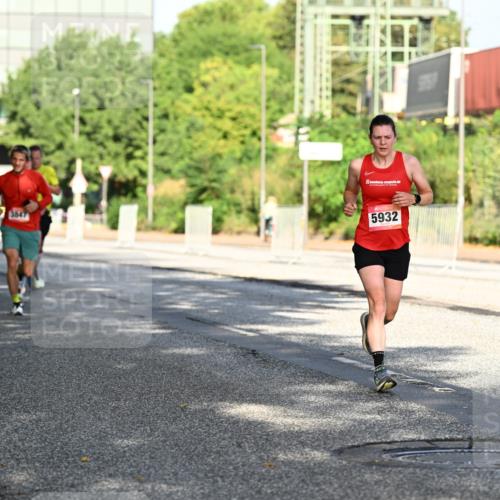06.09.2026 - CURREX Alsterlauf Dr. Thomas Lammeyer http://msf.ph/oto/10126416 06.09.2026 09:45:17 Laufen 3847, 5932 meine-sportfotos.de
