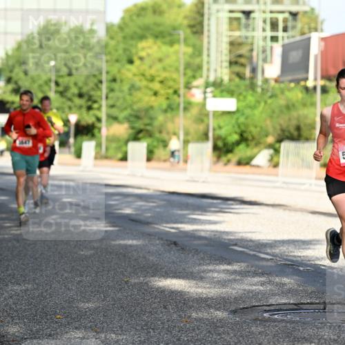 06.09.2026 - CURREX Alsterlauf Dr. Thomas Lammeyer http://msf.ph/oto/10126423 06.09.2026 09:45:17 Laufen 5647, 5932 meine-sportfotos.de