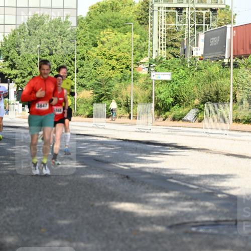 06.09.2026 - CURREX Alsterlauf Dr. Thomas Lammeyer http://msf.ph/oto/10126435 06.09.2026 09:45:18 Laufen 3632, 3847, 6868, 287 meine-sportfotos.de