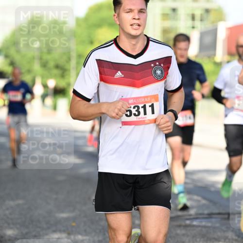 06.09.2026 - CURREX Alsterlauf Dr. Thomas Lammeyer http://msf.ph/oto/10126558 06.09.2026 09:45:32 Laufen 5311 meine-sportfotos.de