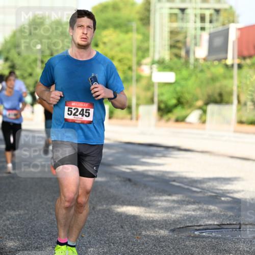 06.09.2026 - CURREX Alsterlauf Dr. Thomas Lammeyer http://msf.ph/oto/10126605 06.09.2026 09:45:36 Laufen 5245 meine-sportfotos.de
