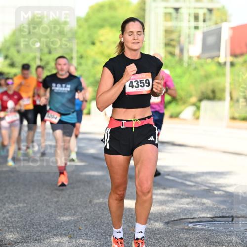 06.09.2026 - CURREX Alsterlauf Dr. Thomas Lammeyer http://msf.ph/oto/10126653 06.09.2026 09:45:42 Laufen 4359 meine-sportfotos.de