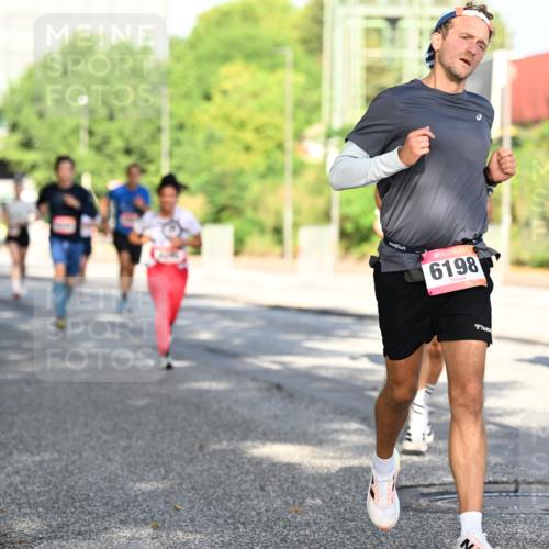 06.09.2026 - CURREX Alsterlauf Dr. Thomas Lammeyer http://msf.ph/oto/10126717 06.09.2026 09:45:49 Laufen 6198 meine-sportfotos.de