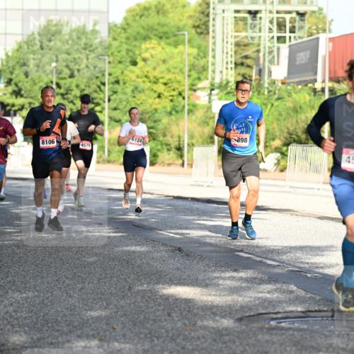 06.09.2026 - CURREX Alsterlauf Dr. Thomas Lammeyer http://msf.ph/oto/10126752 06.09.2026 09:45:53 Laufen 3880, 8106, 6124, 5251, 4579, 898, 4553 meine-sportfotos.de