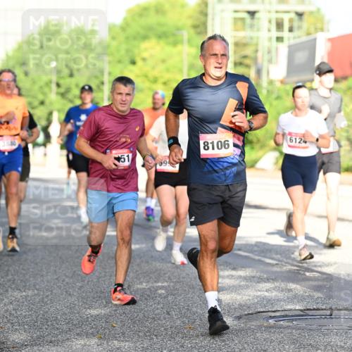 06.09.2026 - CURREX Alsterlauf Dr. Thomas Lammeyer http://msf.ph/oto/10126782 06.09.2026 09:45:56 Laufen 3880, 195, 51, 59, 8106, 6124 meine-sportfotos.de