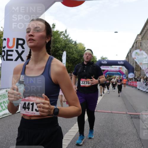 06.09.2026 - CURREX Alsterlauf Yannick Fuchs http://msf.ph/oto/10126859 06.09.2026 10:04:49 Ziel 2074, 2095, 2121, 2133, 2203, 2278, 2357, 2583, 2658, 2776, 2957, 3004, 3005, 3109, 3451, 4181, 4413, 4415, 4516, 4704, 4874, 5275, 5504, 5566, 5568, 5576 meine-sportfotos.de