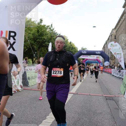 06.09.2026 - CURREX Alsterlauf Yannick Fuchs http://msf.ph/oto/10126871 06.09.2026 10:04:49 Ziel 2074, 2095, 2121, 2133, 2203, 2278, 2357, 2583, 2658, 2776, 2957, 3004, 3005, 3109, 3451, 4181, 4413, 4415, 4516, 4704, 4874, 5275, 5504, 5566, 5568, 5576 meine-sportfotos.de