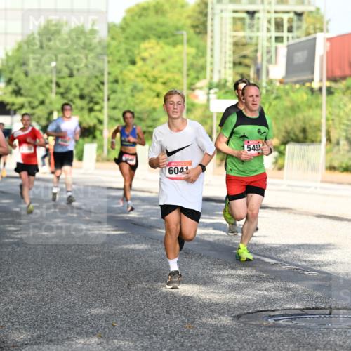 06.09.2026 - CURREX Alsterlauf Dr. Thomas Lammeyer http://msf.ph/oto/10126890 06.09.2026 09:46:09 Laufen 6415, 6041, 5450 meine-sportfotos.de