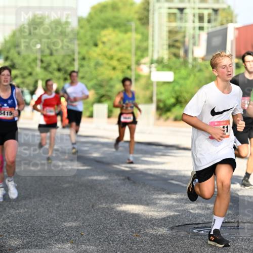 06.09.2026 - CURREX Alsterlauf Dr. Thomas Lammeyer http://msf.ph/oto/10126903 06.09.2026 09:46:10 Laufen 6415, 1, 5450 meine-sportfotos.de