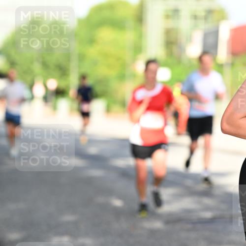 06.09.2026 - CURREX Alsterlauf Dr. Thomas Lammeyer http://msf.ph/oto/10126934 06.09.2026 09:46:13 Laufen  meine-sportfotos.de