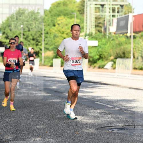 06.09.2026 - CURREX Alsterlauf Dr. Thomas Lammeyer http://msf.ph/oto/10126962 06.09.2026 09:46:16 Laufen 6181, 8073 meine-sportfotos.de