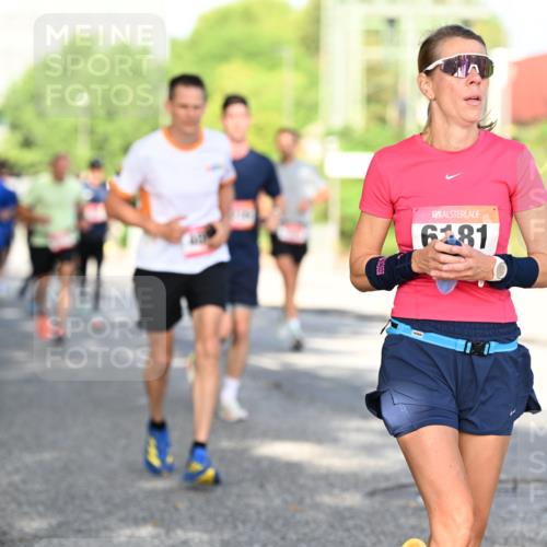 06.09.2026 - CURREX Alsterlauf Dr. Thomas Lammeyer http://msf.ph/oto/10126985 06.09.2026 09:46:19 Laufen 11, 6181 meine-sportfotos.de