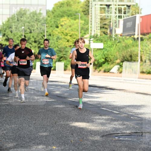 06.09.2026 - CURREX Alsterlauf Dr. Thomas Lammeyer http://msf.ph/oto/10127072 06.09.2026 09:46:30 Laufen 4275, 6240, 4240, 999 meine-sportfotos.de