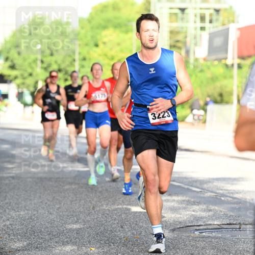 06.09.2026 - CURREX Alsterlauf Dr. Thomas Lammeyer http://msf.ph/oto/10127157 06.09.2026 09:46:39 Laufen 6175, 07, 3223 meine-sportfotos.de