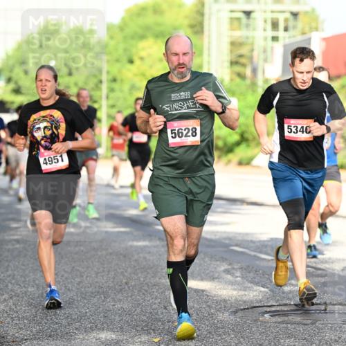06.09.2026 - CURREX Alsterlauf Dr. Thomas Lammeyer http://msf.ph/oto/10127320 06.09.2026 09:46:54 Laufen 22, 4951, 5628, 5346, 53 meine-sportfotos.de