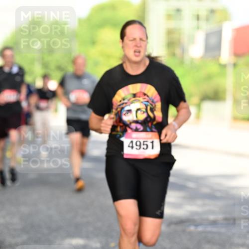 06.09.2026 - CURREX Alsterlauf Dr. Thomas Lammeyer http://msf.ph/oto/10127334 06.09.2026 09:46:56 Laufen 4951 meine-sportfotos.de