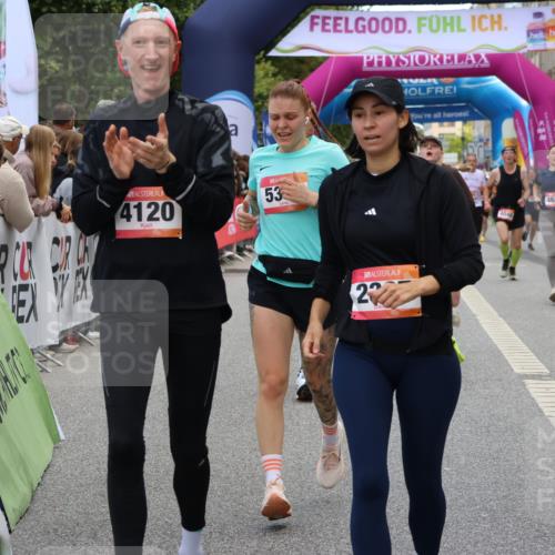 06.09.2026 - CURREX Alsterlauf Strokosch-Dieckow http://msf.ph/oto/10127437 06.09.2026 10:01:14 Ziel 2307, 2369, 2370, 2478, 2485, 2882, 3941, 4049, 4120, 4418, 4429, 4533, 4628, 4633, 4701, 5092, 5317, 5785, 6231, 6250, 6384, 6386, 8120 meine-sportfotos.de