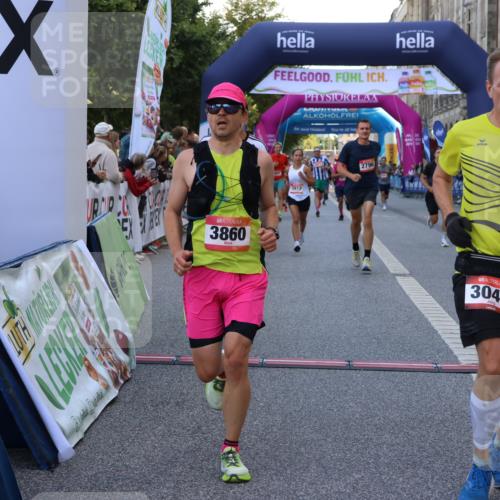 06.09.2026 - CURREX Alsterlauf Strokosch-Dieckow http://msf.ph/oto/10127453 06.09.2026 09:48:26 Ziel 2189, 2746, 2796, 3045, 3860, 3977, 4254, 4690, 4774, 5153, 5311, 5868, 6040 meine-sportfotos.de