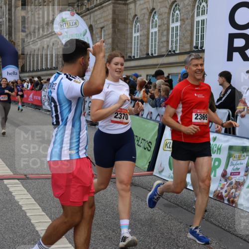 06.09.2026 - CURREX Alsterlauf Strokosch-Dieckow http://msf.ph/oto/10127472 06.09.2026 10:01:16 Ziel 2307, 2369, 2370, 2400, 2478, 2485, 2882, 3401, 3730, 3740, 4049, 4120, 4418, 4429, 4533, 4633, 4701, 5092, 5317, 5785, 6231, 6384, 6386, 8120 meine-sportfotos.de