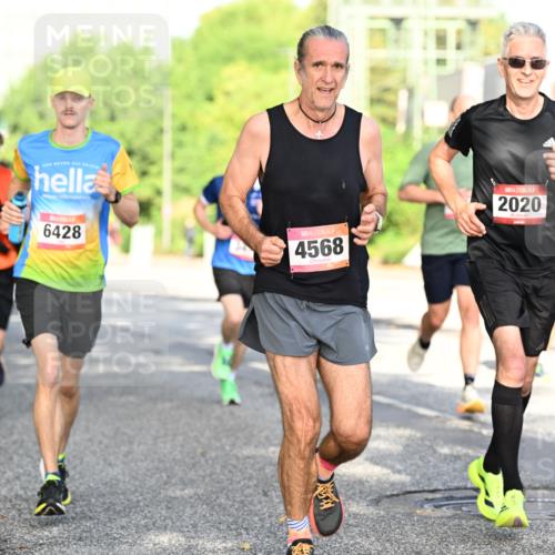06.09.2026 - CURREX Alsterlauf Dr. Thomas Lammeyer http://msf.ph/oto/10127473 06.09.2026 09:47:09 Laufen 6428, 4568, 2020, 2639 meine-sportfotos.de