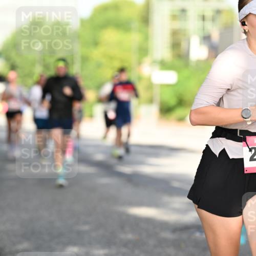 06.09.2026 - CURREX Alsterlauf Dr. Thomas Lammeyer http://msf.ph/oto/10127566 06.09.2026 09:47:19 Laufen 241 meine-sportfotos.de