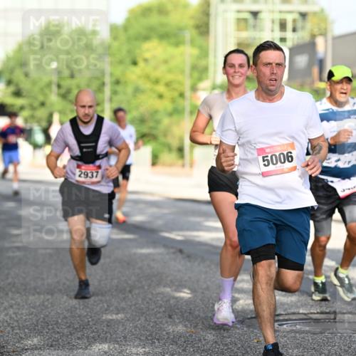 06.09.2026 - CURREX Alsterlauf Dr. Thomas Lammeyer http://msf.ph/oto/10127603 06.09.2026 09:47:23 Laufen 2937, 5006, 7570 meine-sportfotos.de