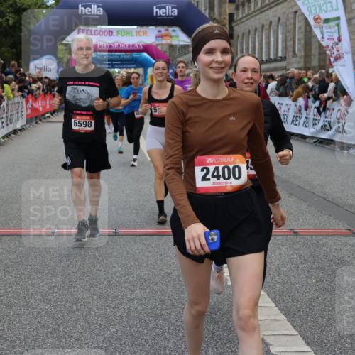 06.09.2026 - CURREX Alsterlauf Strokosch-Dieckow http://msf.ph/oto/10127604 06.09.2026 10:01:24 Ziel 2400, 2485, 3195, 3280, 3401, 3730, 3740, 4049, 4055, 4429, 4580, 4633, 4701, 5139, 5237, 5424, 5523, 5598, 5745, 6027, 6033, 6145, 6445 meine-sportfotos.de