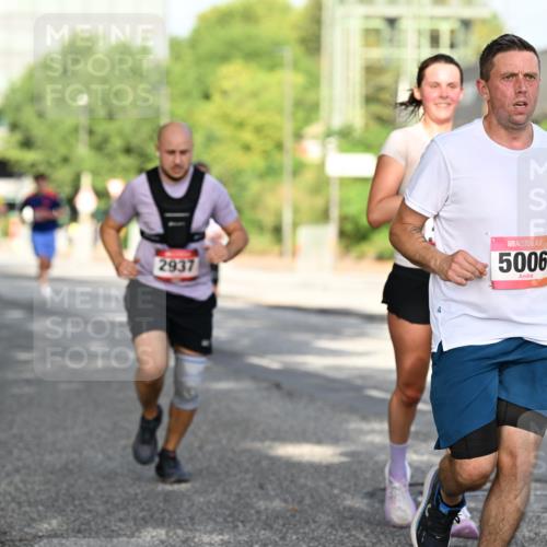 06.09.2026 - CURREX Alsterlauf Dr. Thomas Lammeyer http://msf.ph/oto/10127607 06.09.2026 09:47:24 Laufen 2937, 5006 meine-sportfotos.de