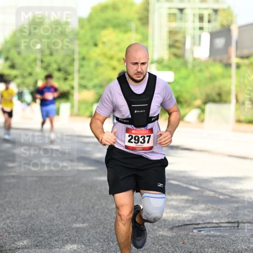 06.09.2026 - CURREX Alsterlauf Dr. Thomas Lammeyer http://msf.ph/oto/10127615 06.09.2026 09:47:25 Laufen 2937 meine-sportfotos.de