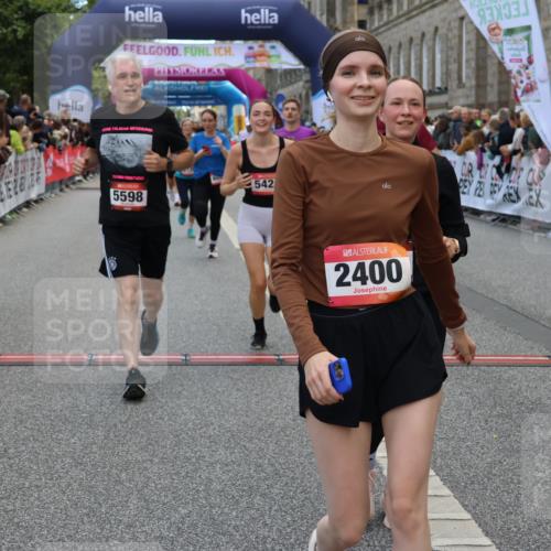 06.09.2026 - CURREX Alsterlauf Strokosch-Dieckow http://msf.ph/oto/10127616 06.09.2026 10:01:24 Ziel 2400, 2485, 3195, 3280, 3401, 3730, 3740, 4049, 4055, 4429, 4580, 4633, 4701, 5139, 5237, 5424, 5523, 5598, 5745, 6027, 6033, 6145, 6445 meine-sportfotos.de