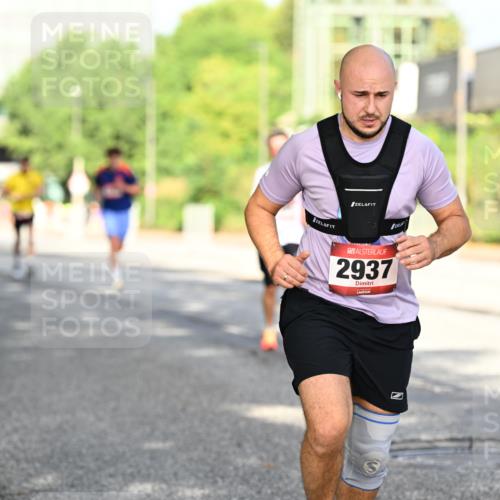 06.09.2026 - CURREX Alsterlauf Dr. Thomas Lammeyer http://msf.ph/oto/10127620 06.09.2026 09:47:25 Laufen 2937 meine-sportfotos.de