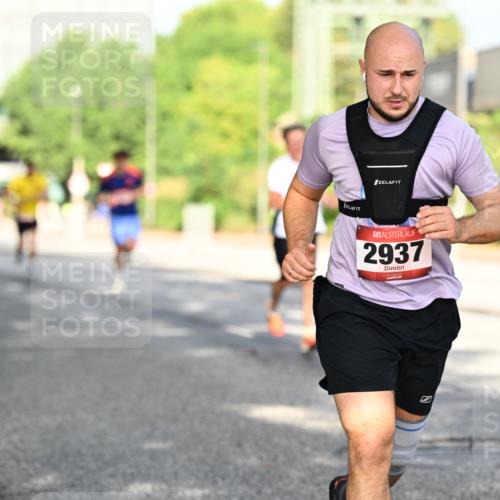 06.09.2026 - CURREX Alsterlauf Dr. Thomas Lammeyer http://msf.ph/oto/10127621 06.09.2026 09:47:25 Laufen 2937 meine-sportfotos.de
