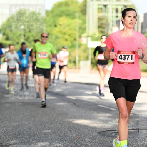 06.09.2026 - CURREX Alsterlauf Dr. Thomas Lammeyer http://msf.ph/oto/10127787 06.09.2026 09:47:48 Laufen 4371 meine-sportfotos.de