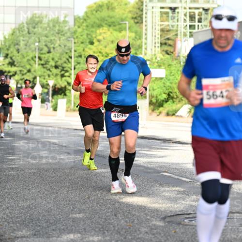 06.09.2026 - CURREX Alsterlauf Dr. Thomas Lammeyer http://msf.ph/oto/10127847 06.09.2026 09:47:54 Laufen 8195, 4895, 5642, 489 meine-sportfotos.de