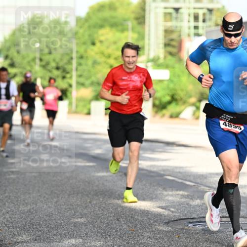 06.09.2026 - CURREX Alsterlauf Dr. Thomas Lammeyer http://msf.ph/oto/10127863 06.09.2026 09:47:56 Laufen 4895 meine-sportfotos.de