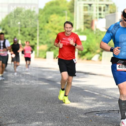 06.09.2026 - CURREX Alsterlauf Dr. Thomas Lammeyer http://msf.ph/oto/10127864 06.09.2026 09:47:56 Laufen 3, 4895 meine-sportfotos.de