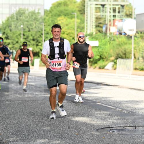 06.09.2026 - CURREX Alsterlauf Dr. Thomas Lammeyer http://msf.ph/oto/10127892 06.09.2026 09:47:59 Laufen 2549, 6327, 8195, 6277 meine-sportfotos.de