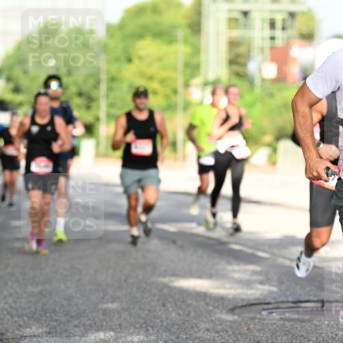 06.09.2026 - CURREX Alsterlauf Dr. Thomas Lammeyer http://msf.ph/oto/10127914 06.09.2026 09:48:01 Laufen 8195 meine-sportfotos.de