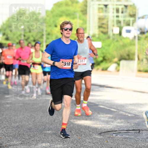 06.09.2026 - CURREX Alsterlauf Dr. Thomas Lammeyer http://msf.ph/oto/10127996 06.09.2026 09:48:09 Laufen 310, 1387, 3664 meine-sportfotos.de