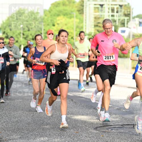 06.09.2026 - CURREX Alsterlauf Dr. Thomas Lammeyer http://msf.ph/oto/10128031 06.09.2026 09:48:13 Laufen 5829, 3686, 2, 2071, 2974 meine-sportfotos.de