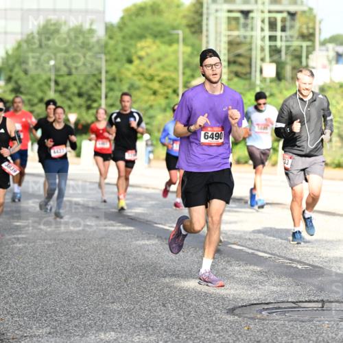06.09.2026 - CURREX Alsterlauf Dr. Thomas Lammeyer http://msf.ph/oto/10128146 06.09.2026 09:48:29 Laufen 3839, 4427, 6490, 33 meine-sportfotos.de