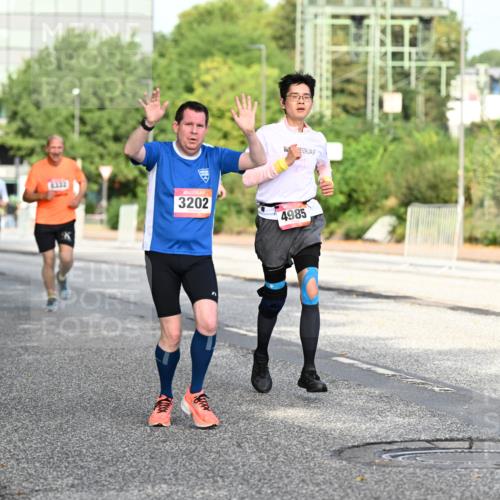06.09.2026 - CURREX Alsterlauf Dr. Thomas Lammeyer http://msf.ph/oto/10128178 06.09.2026 09:48:38 Laufen 3202, 4985 meine-sportfotos.de