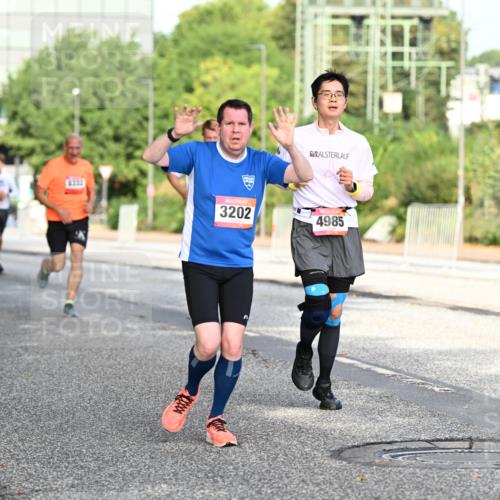 06.09.2026 - CURREX Alsterlauf Dr. Thomas Lammeyer http://msf.ph/oto/10128181 06.09.2026 09:48:38 Laufen 3202, 4985 meine-sportfotos.de