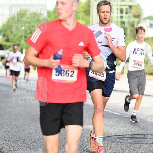 06.09.2026 - CURREX Alsterlauf Dr. Thomas Lammeyer http://msf.ph/oto/10128247 06.09.2026 09:48:45 Laufen 5862, 4845, 4268 meine-sportfotos.de
