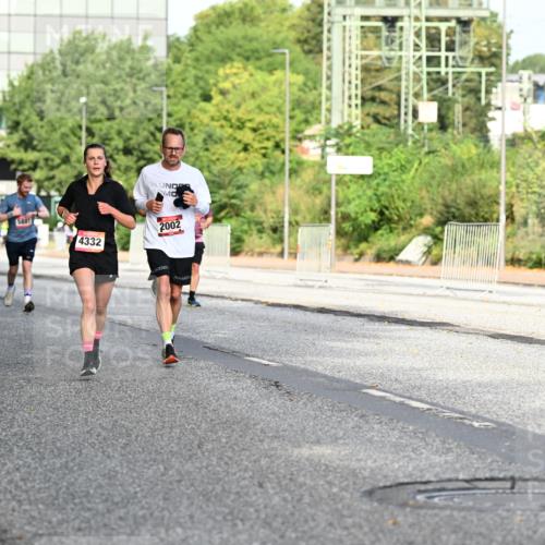 06.09.2026 - CURREX Alsterlauf Dr. Thomas Lammeyer http://msf.ph/oto/10128272 06.09.2026 09:48:48 Laufen 4258, 4333, 5881, 4332, 2002 meine-sportfotos.de