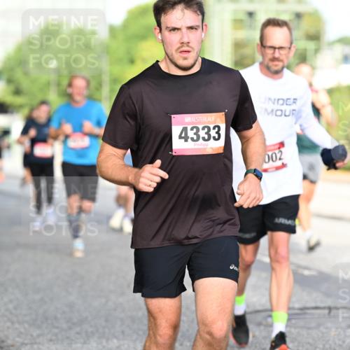 06.09.2026 - CURREX Alsterlauf Dr. Thomas Lammeyer http://msf.ph/oto/10128298 06.09.2026 09:48:51 Laufen 4333, 002 meine-sportfotos.de