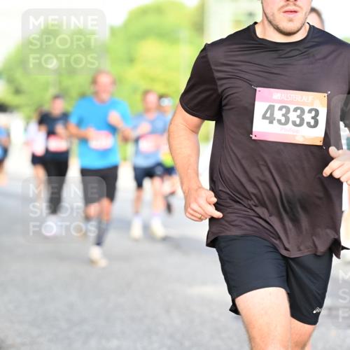 06.09.2026 - CURREX Alsterlauf Dr. Thomas Lammeyer http://msf.ph/oto/10128304 06.09.2026 09:48:52 Laufen 4333 meine-sportfotos.de