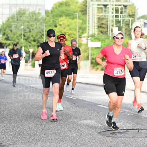 06.09.2026 - CURREX Alsterlauf Dr. Thomas Lammeyer http://msf.ph/oto/10128392 06.09.2026 09:49:02 Laufen 3136, 4935, 191, 01, 3124, 3789, 5, 18 meine-sportfotos.de