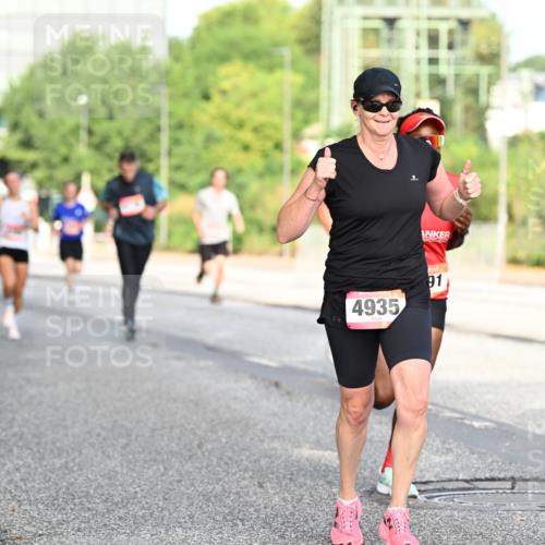 06.09.2026 - CURREX Alsterlauf Dr. Thomas Lammeyer http://msf.ph/oto/10128402 06.09.2026 09:49:04 Laufen 4935, 91 meine-sportfotos.de