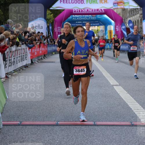 06.09.2026 - CURREX Alsterlauf Strokosch-Dieckow http://msf.ph/oto/10128405 06.09.2026 09:49:19 Ziel 1045, 2009, 2216, 3383, 3845, 3940, 4249, 4722, 4999, 5331, 5667, 5784, 5924, 6173, 6415, 8065 meine-sportfotos.de